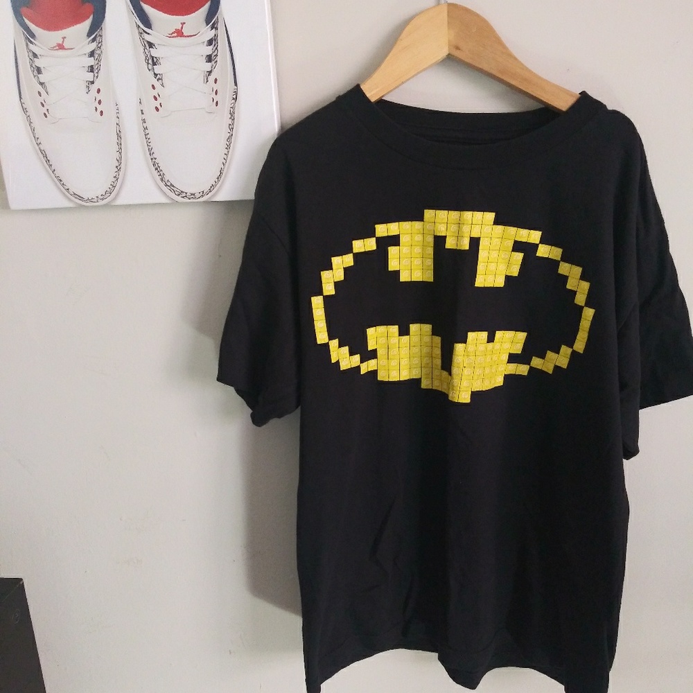 Size M Lego Batman Shirt